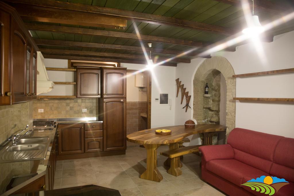 Albergo Diffuso - Il Poggetto Tra Urbino & San Marino Quarto foto